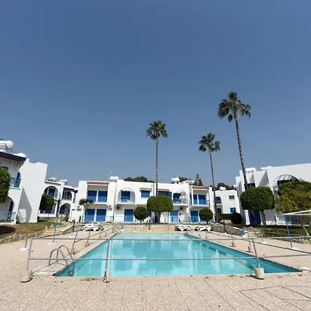 Apartment City Sea Green Gardens C5 *