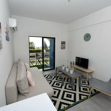 City Sea Green Gardens C5 Apartment